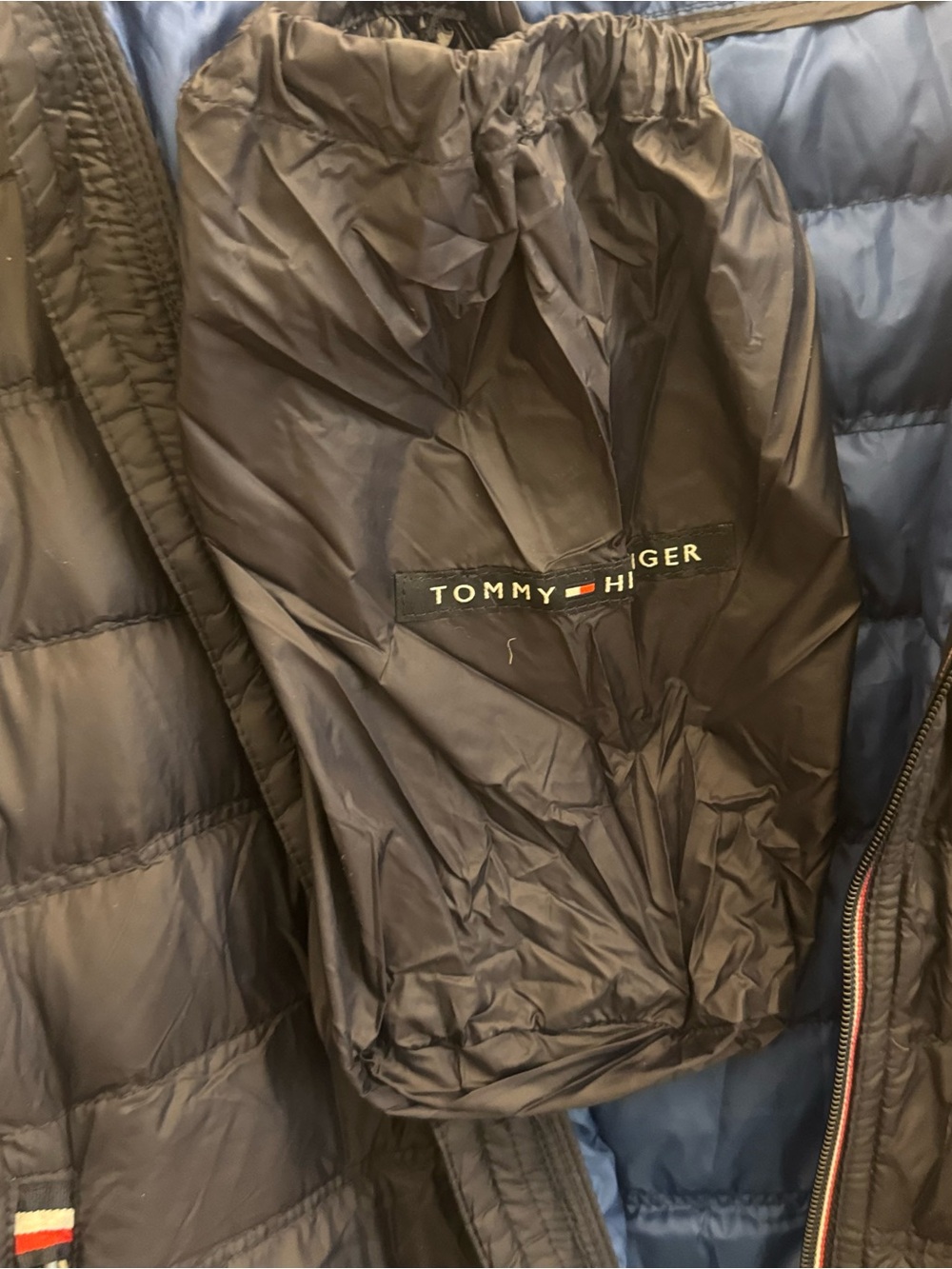 Tommy Hilfiger Navy Quilted Lightweight Packable Puffer Jacket - Picture 5 of 7